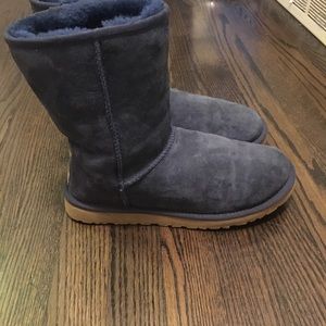 UGG Shoes - Women’s Ugg Short Boots UGG Shoes - Women’s Ugg Short Boots